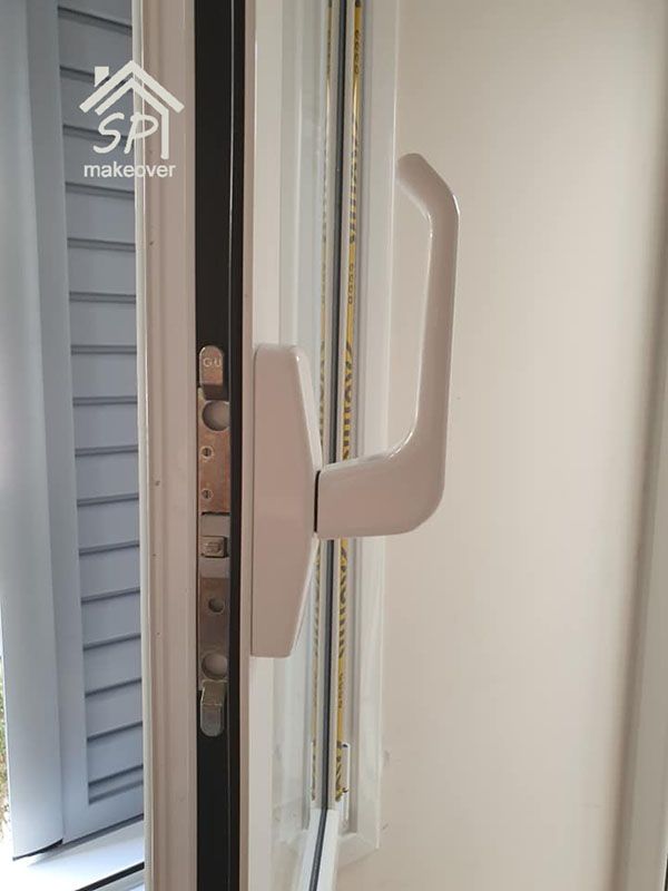 3. Σύστημα αλουμινίου Alumil 9400 με μηχανισμους ανάκλισης GU